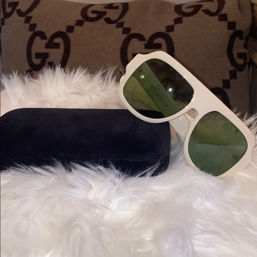 Unique Gucci Sunglasses!